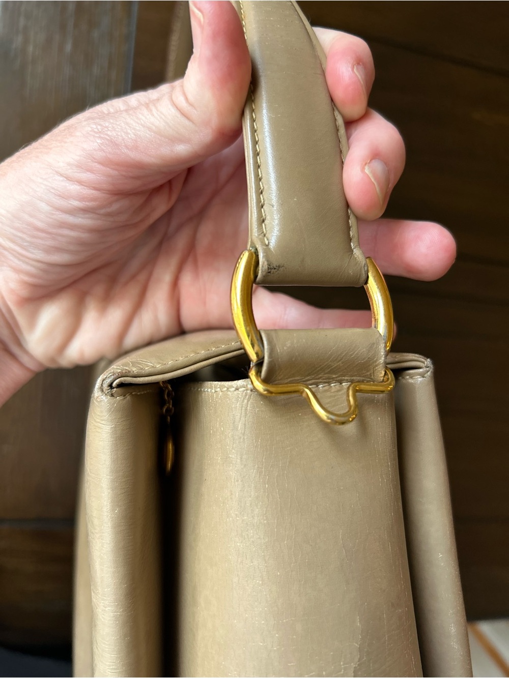 Gucci Ivory/Beige Top-Handle Handbag with Gold-Tone Closure - Picture 10 of 12